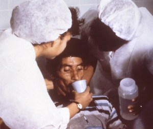 Cholera_rehydration_nurses